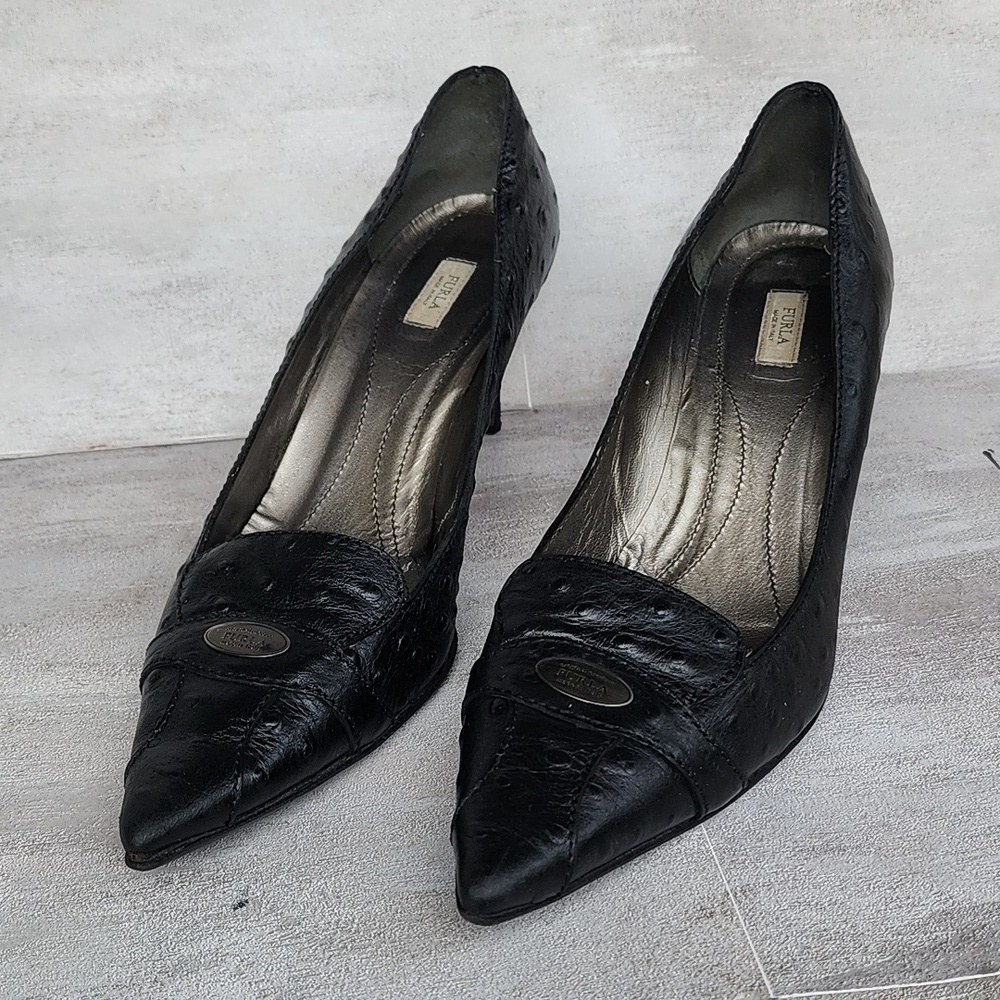 Furla Classic Black Ostrich Leather Pumps Size 39